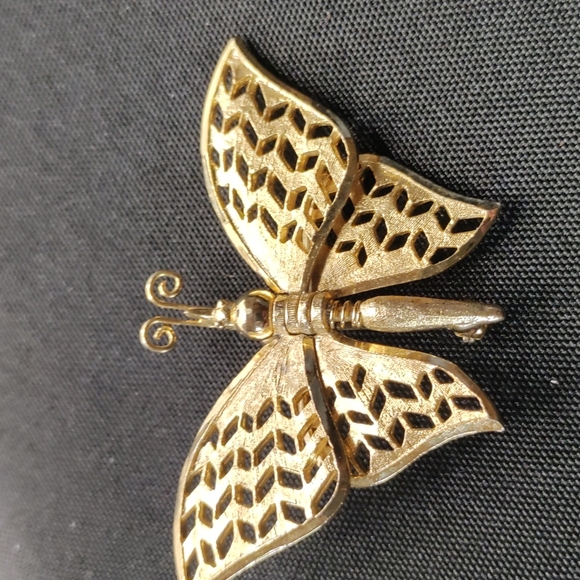 2/$45 Vintage Butterfly Duo Pendants - Picture 6 of 15